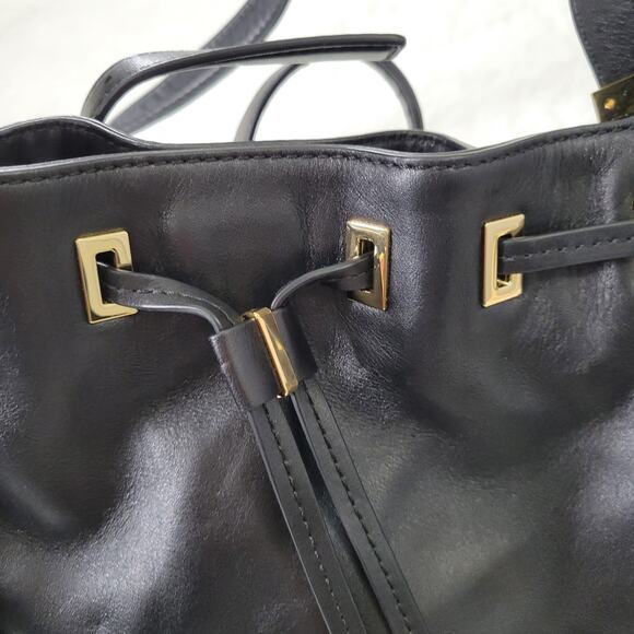 Michael Kors Black Leather Bucket Style Bag Drawstring Gold Hardware - Picture 2 of 11